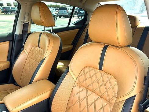 Used 2020 Nissan Sentra SV w/ SV Premium Package image 14