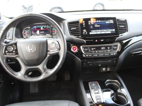 Used 2021 Honda Pilot Touring image 32