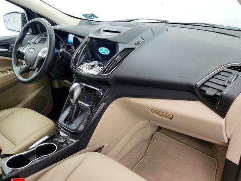 Used 2016 Ford Escape Titanium image 25