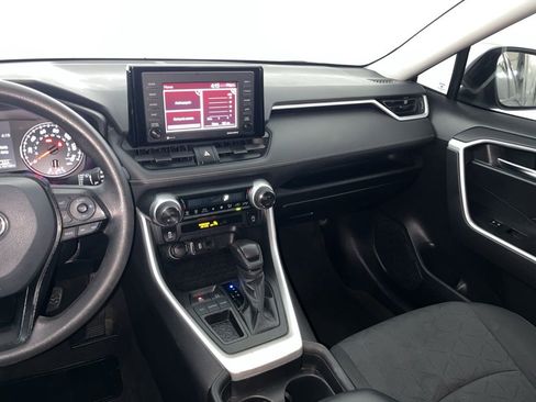 Used 2021 Toyota RAV4 XLE FWD image 34