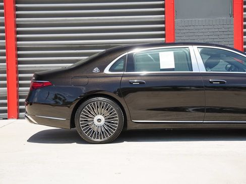 Used 2024 Mercedes-Benz Maybach S 680 4MATIC image 4