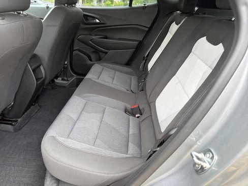 Used 2024 Chevrolet Trax RS FWD image 20