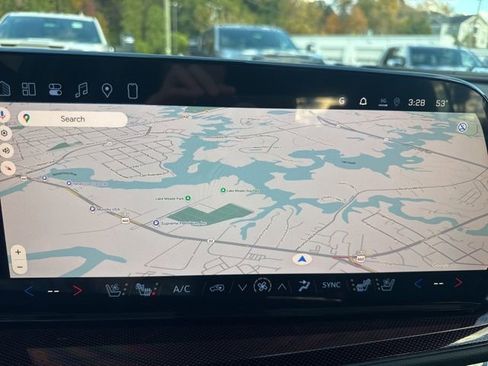 New 2026 Chevrolet Traverse RS w/ LPO, Floor Liner Package image 4