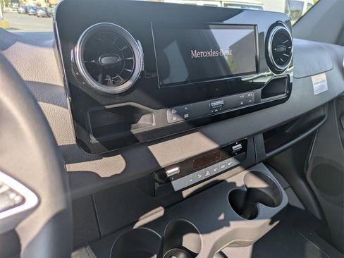New 2025 Mercedes-Benz Sprinter 2500 image 6
