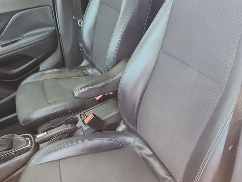 Used 2018 Buick Encore Preferred image 7