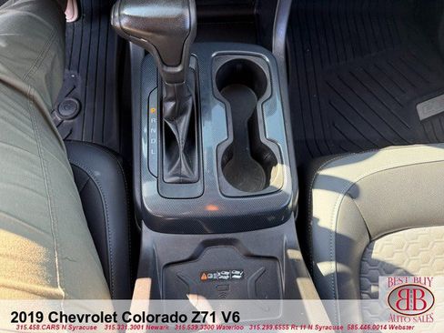 Used 2019 Chevrolet Colorado Z71 AWD/4WD image 21