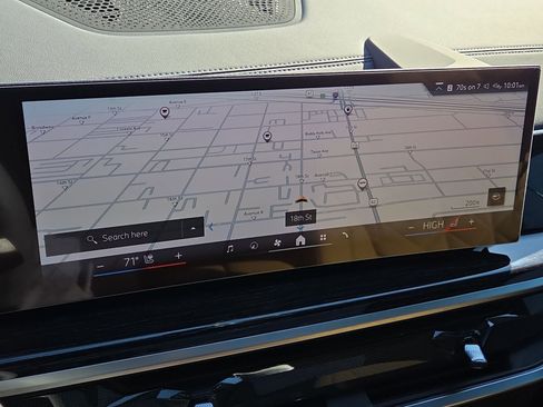 Certified 2026 BMW X7 xDrive40i w/ M Sport Package image 19