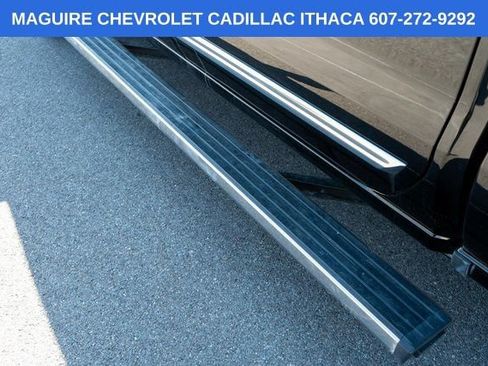 Used 2022 Chevrolet Silverado 1500 High Country w/ High Country Premium Package AWD/4WD image 19