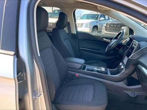Certified 2022 Ford Edge SE image 29