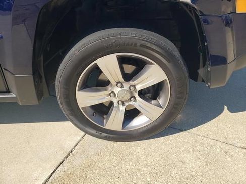 Used 2016 Jeep Patriot High Altitude AWD/4WD image 28