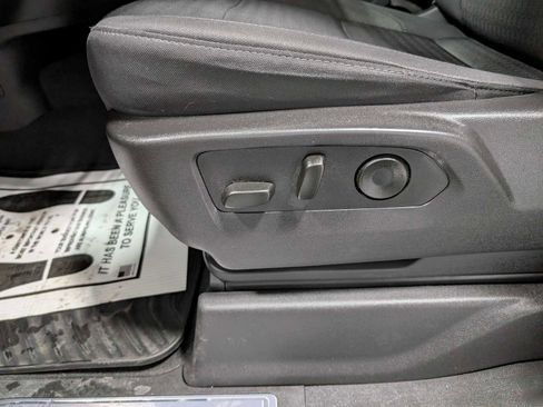 Used 2024 GMC Sierra 2500 SLE w/ SLE Value Package; image 37