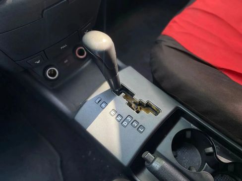 Used 2008 Hyundai Elantra GLS image 13