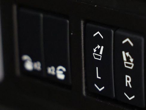 Used 2026 Cadillac Escalade ESV Sport w/ Touring Package image 14