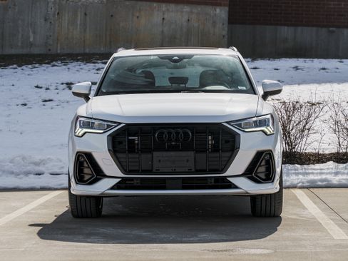 Used 2023 Audi Q3 2.0T Premium Plus w/ Premium Plus Package image 30