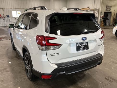 Used 2022 Subaru Forester Limited w/ Popular Package #2 image 4