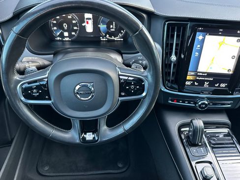 Used 2020 Volvo S90 T8 Inscription w/ Advanced Package image 15
