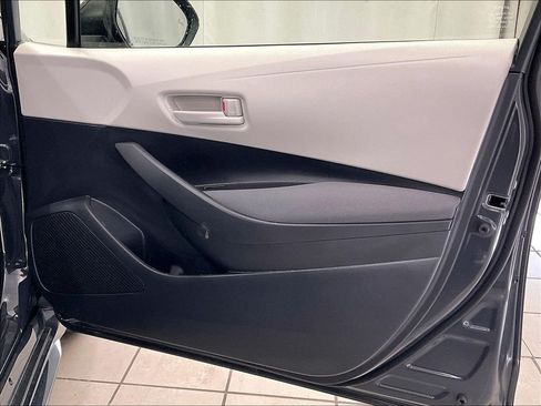 Used 2026 Toyota Corolla LE FWD image 12