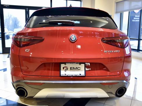 Used 2023 Alfa Romeo Stelvio Ti w/ Active Assist Plus Package image 5