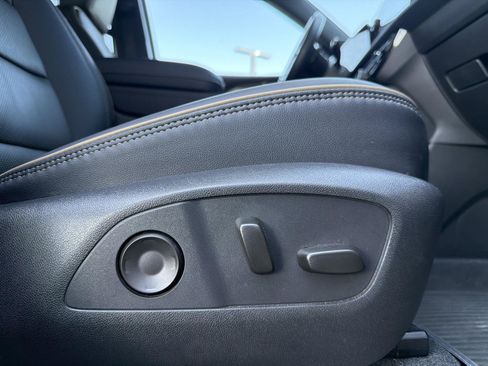 Used 2026 Chevrolet Traverse High Country w/ LPO, Floor Liner Package AWD/4WD image 39