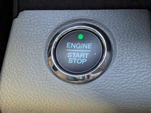 Used 2022 Ford F350 Limited image 33