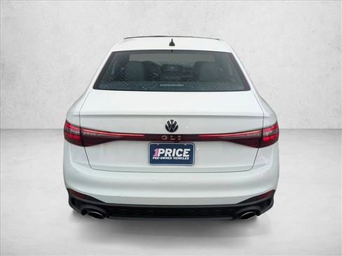 Used 2025 Volkswagen Jetta GLI Autobahn image 6