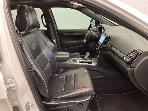 Used 2019 Jeep Grand Cherokee Overland image 26