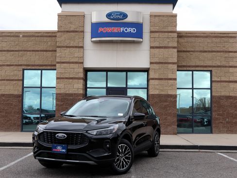 New 2026 Ford Escape SE image 2