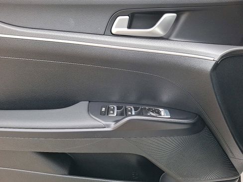 Used 2025 Kia K5 LXS image 12