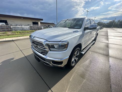 Used 2023 RAM 1500 Laramie AWD/4WD image 18