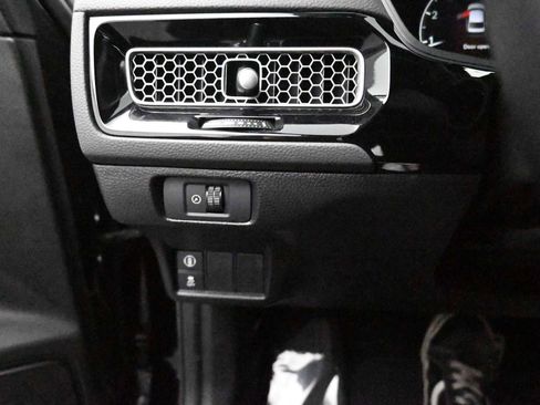 Used 2023 Honda Civic Sport image 10