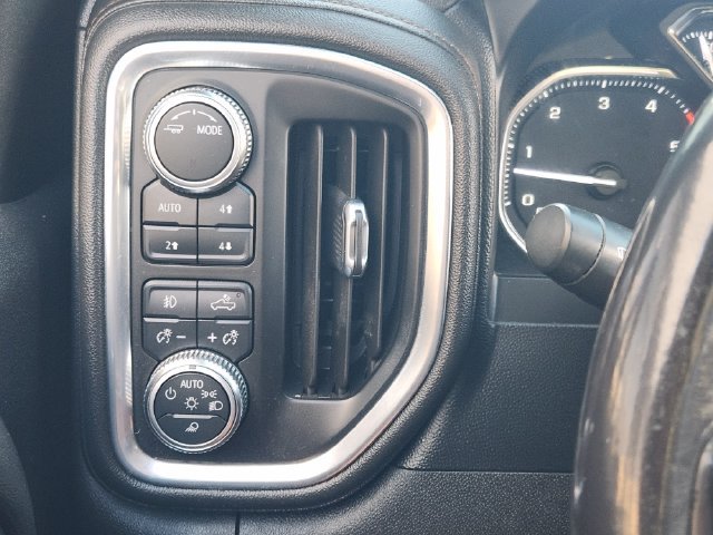 Used 2021 GMC Sierra 2500 AT4 w/ Gooseneck/5TH Wheel Package AWD/4WD image 23