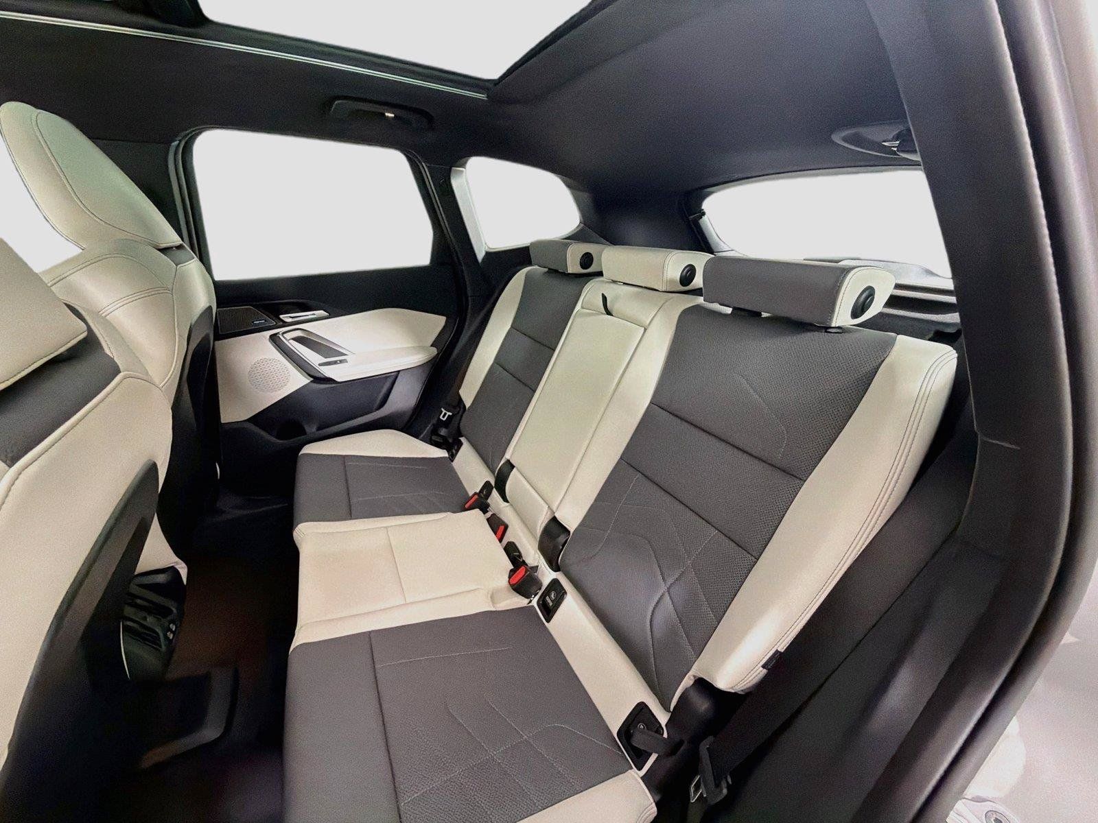 New 2027 BMW X1 xDrive28i AWD/4WD image 26
