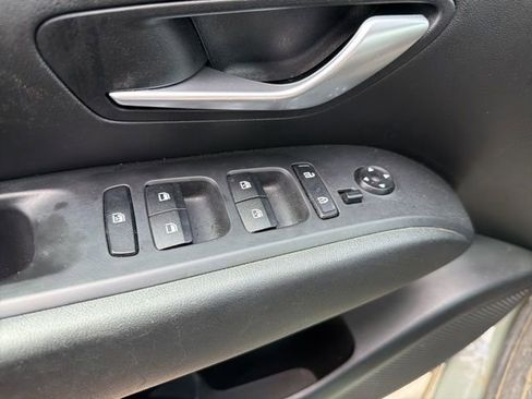 Certified 2024 Hyundai Santa Cruz SEL image 11