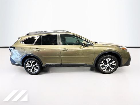 Used 2021 Subaru Outback Limited AWD/4WD image 4