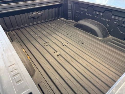 Used 2025 Chevrolet Silverado 3500 High Country w/ High Country Premium Package image 39