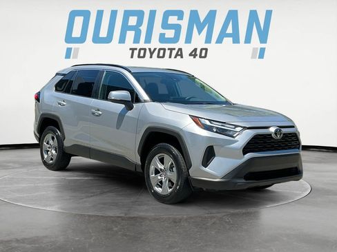 Used 2025 Toyota RAV4 XLE FWD image 1