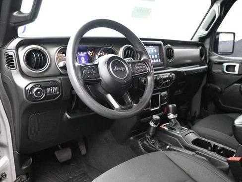 Used 2022 Jeep Wrangler Sport AWD/4WD image 17