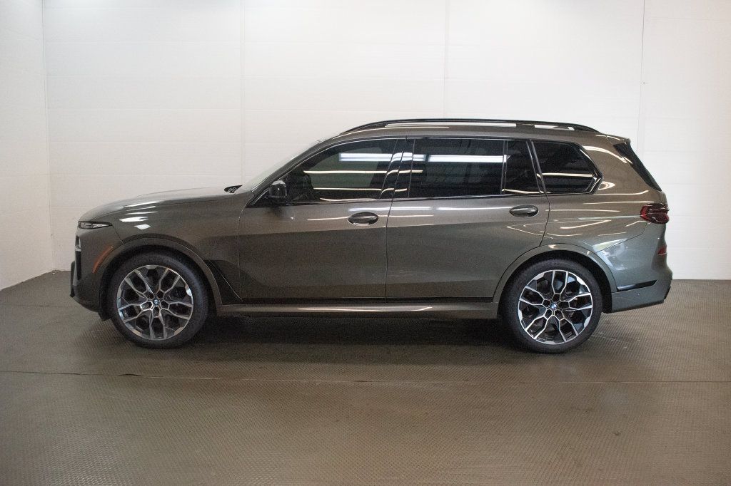 Used 2026 BMW X7 M60i AWD/4WD image 7