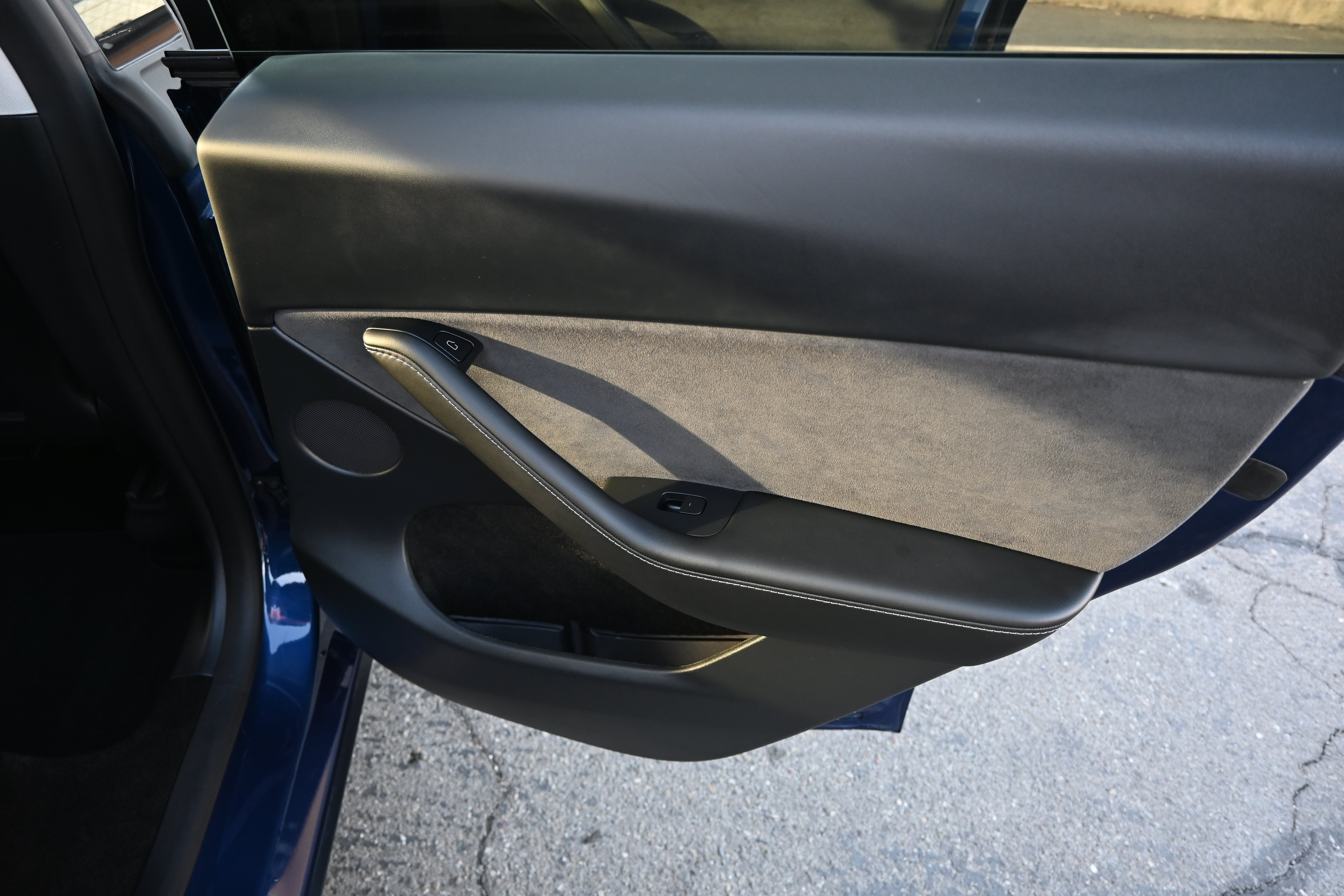 Used 2023 Tesla Model Y Long Range AWD/4WD image 37