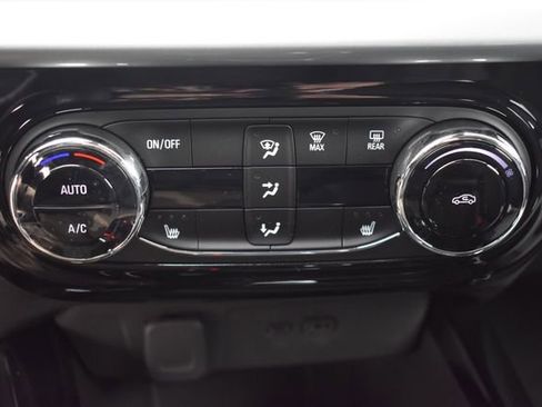 New 2026 Chevrolet Trax LT w/ Driver Confidence Package image 28