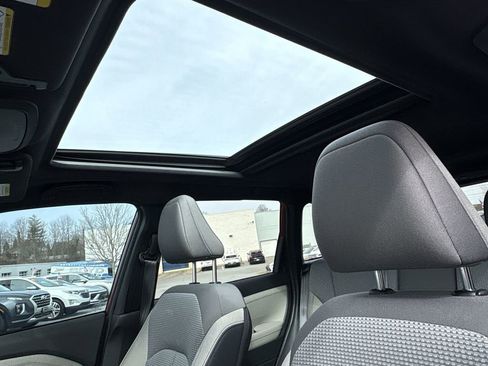 Used 2025 Subaru Forester Premium image 21