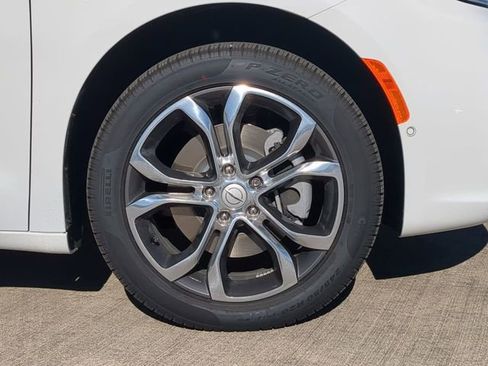 New 2026 Chrysler Pacifica Pinnacle w/ Trailer Tow Group image 11