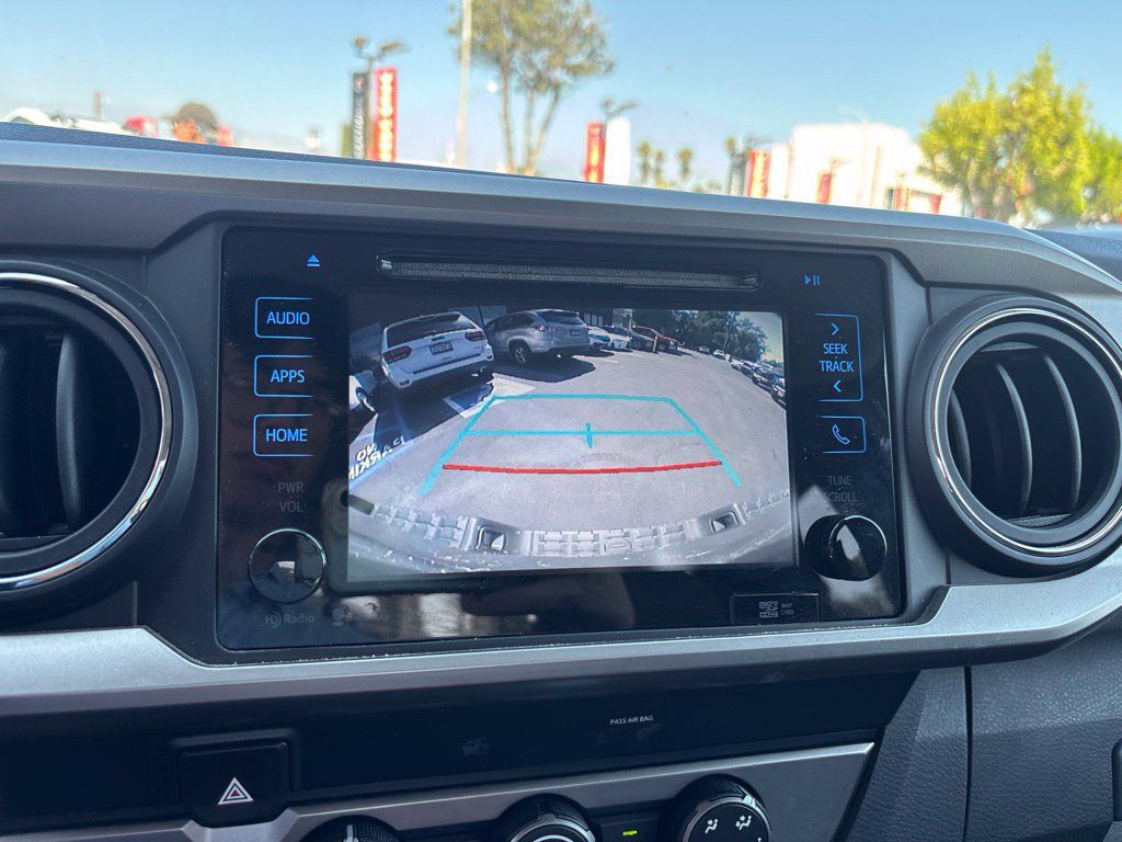 Used 2019 Toyota Tacoma SR5 RWD image 21