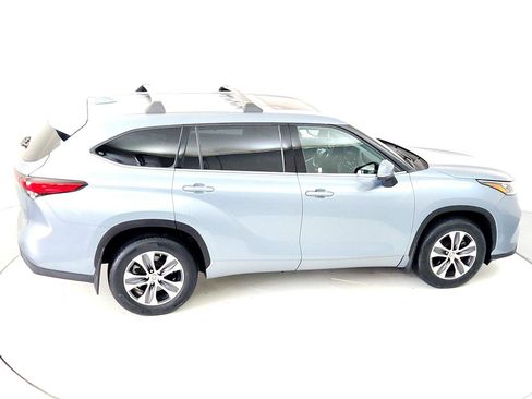 Certified 2020 Toyota Highlander XLE image 18