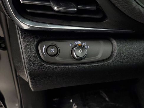Used 2025 Buick Envista Preferred FWD image 14