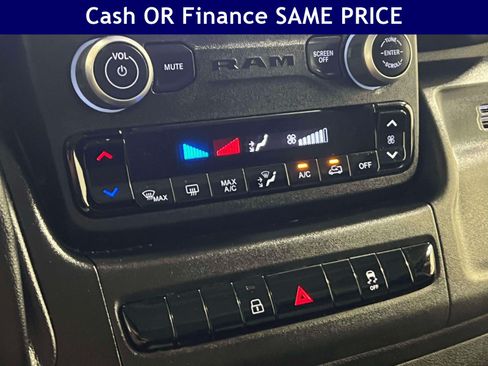 Used 2025 RAM ProMaster 2500 w/ Convenience Group FWD image 19
