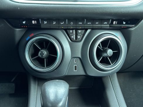 Used 2022 Chevrolet Blazer LT image 13
