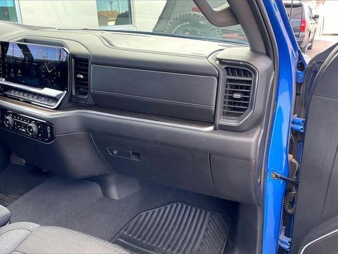 Used 2025 Chevrolet Silverado 1500 LT image 16