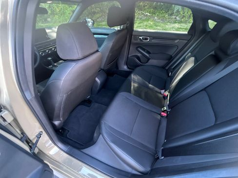 Used 2025 Honda Civic Sport image 12