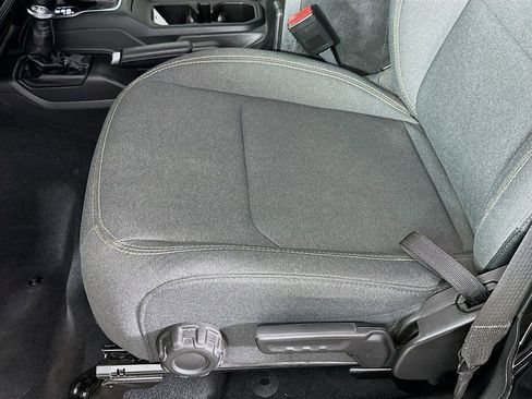 Certified 2024 Jeep Gladiator Sport image 29